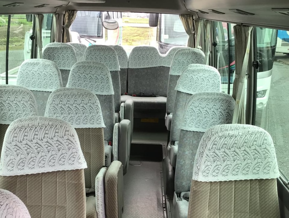 タカラ交通観光バス　マイクロバス　座席